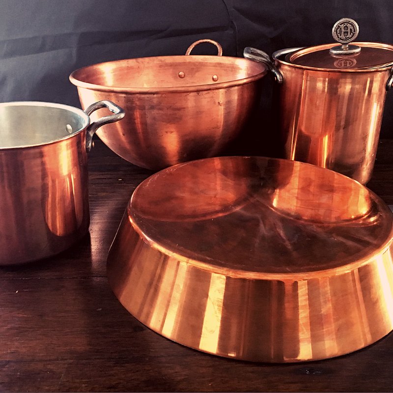 housecookware's tweet photo. Ever wonder why we use tin to line our #coppercookware? #TBT to a little explanation of why we manufacture and fabricate tin-lined copper instead of other metals: https://t.co/uVigurmdEi #metalwork #americancookware #madebyhand #purecopper #tinsmith https://t.co/SGcAafLIYP