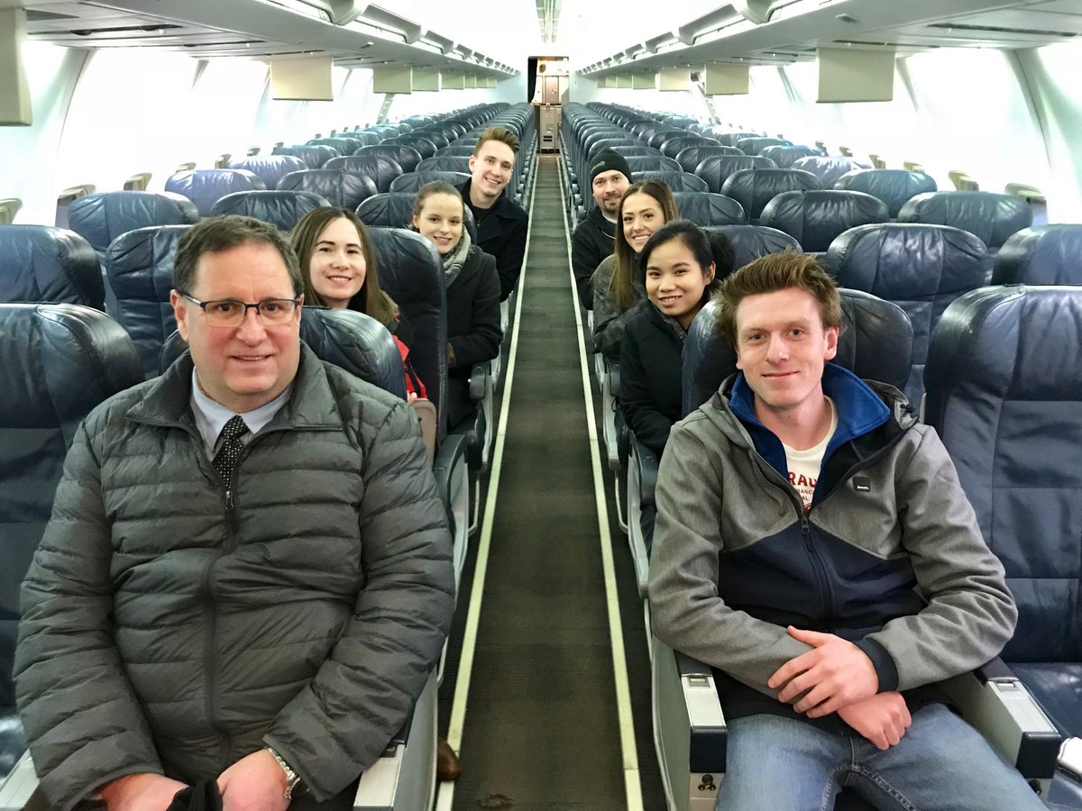 efcclub1's tweet image. Amazing tour with our friends at @canadiannorthair #tour #737 #airplane #airport #dreamjob #engine #wheel #nose #aircraft #boss #fun #aviation #aviationlover #learntofly #pilotlife #avgeek #efcclub1 #efc1927