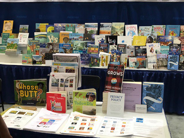 threeroomspress's tweet photo. Our wonderful distributors @P_G_W were in the house at #ALAMW2019 handing out ARCs of our forthcoming #LGBTQ #YA release EVERYTHING GROWS by Aimee Herman. Huge, positive response! #Librarians if you did not get your ARC--let us know. We'll send it to you right away. https://t.co/vSe7O0ak25