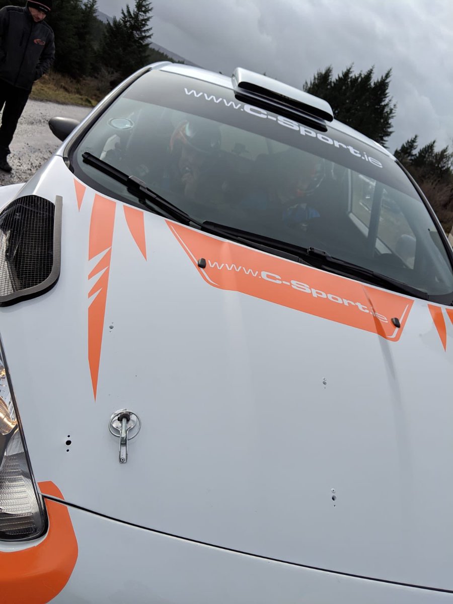 Murphymotorspor's tweet image. Don’t mind your #TBT this is how you spend a Thursday
 #FlatStick ahead of Sunday’s @GalwayIntRally Jason giving Ross Forde a few pointers, all in good hands in the CSport camp - @arforde  it’s good to go, seat all set up 👌