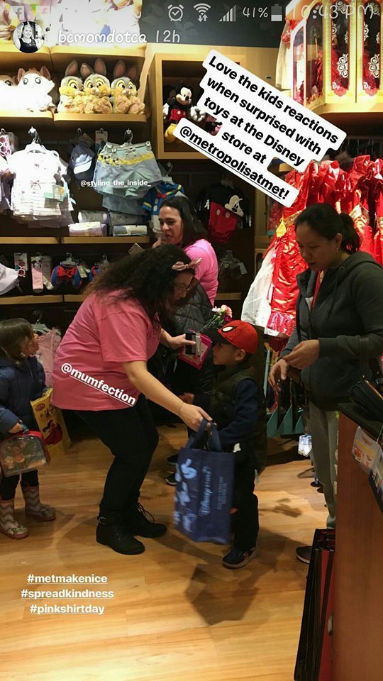 Eschelle's tweet image. Pink Shirt Day Is Coming Back To Metrotown And I Can't Wait #METnice @MetropolisatMET mumfection.com/?p=8594