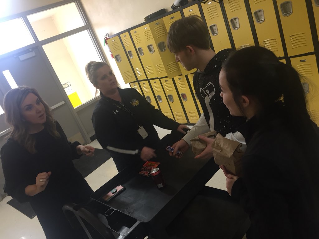 tsmithvb's tweet image. Treats for 95% or better attendance for 1st semester!! #attendancegoalmet #vbhs