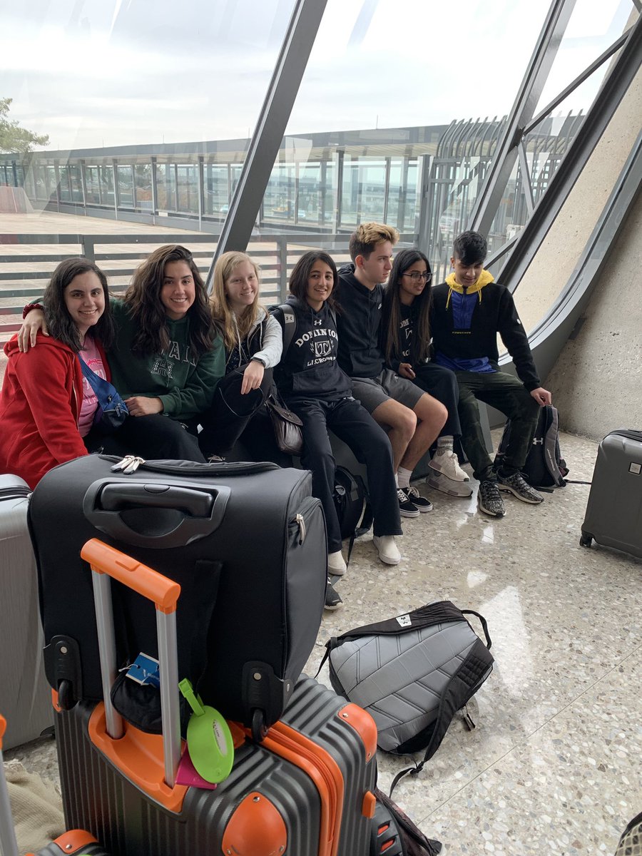 Dominion students in their way to South Africa!