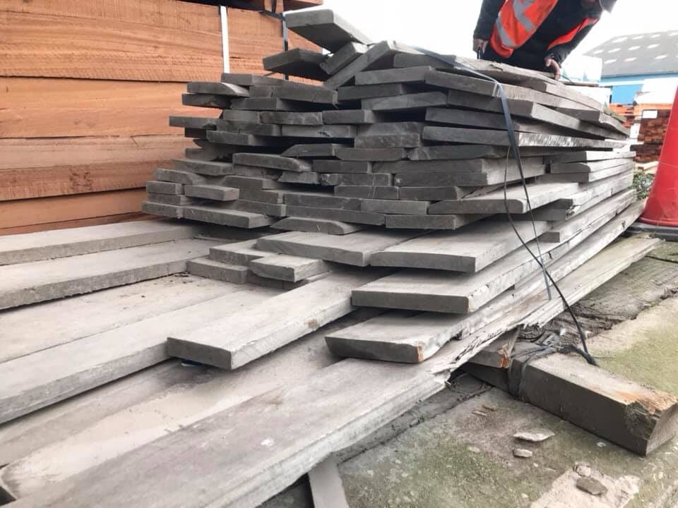 ReclaimedLpool's tweet photo. Oak boards oak boards oak boards coming in tomorrow morning plus oak slabs. Give me a call don’t miss out. 
£10.00  per board.( call me for the price on the slabs.)
Give me a call on 07341773555.
#reclaimedtimberliverpool #flooring #antiquetimber #oakboards #oakslabs https://t.co/9yxt2XDo0K