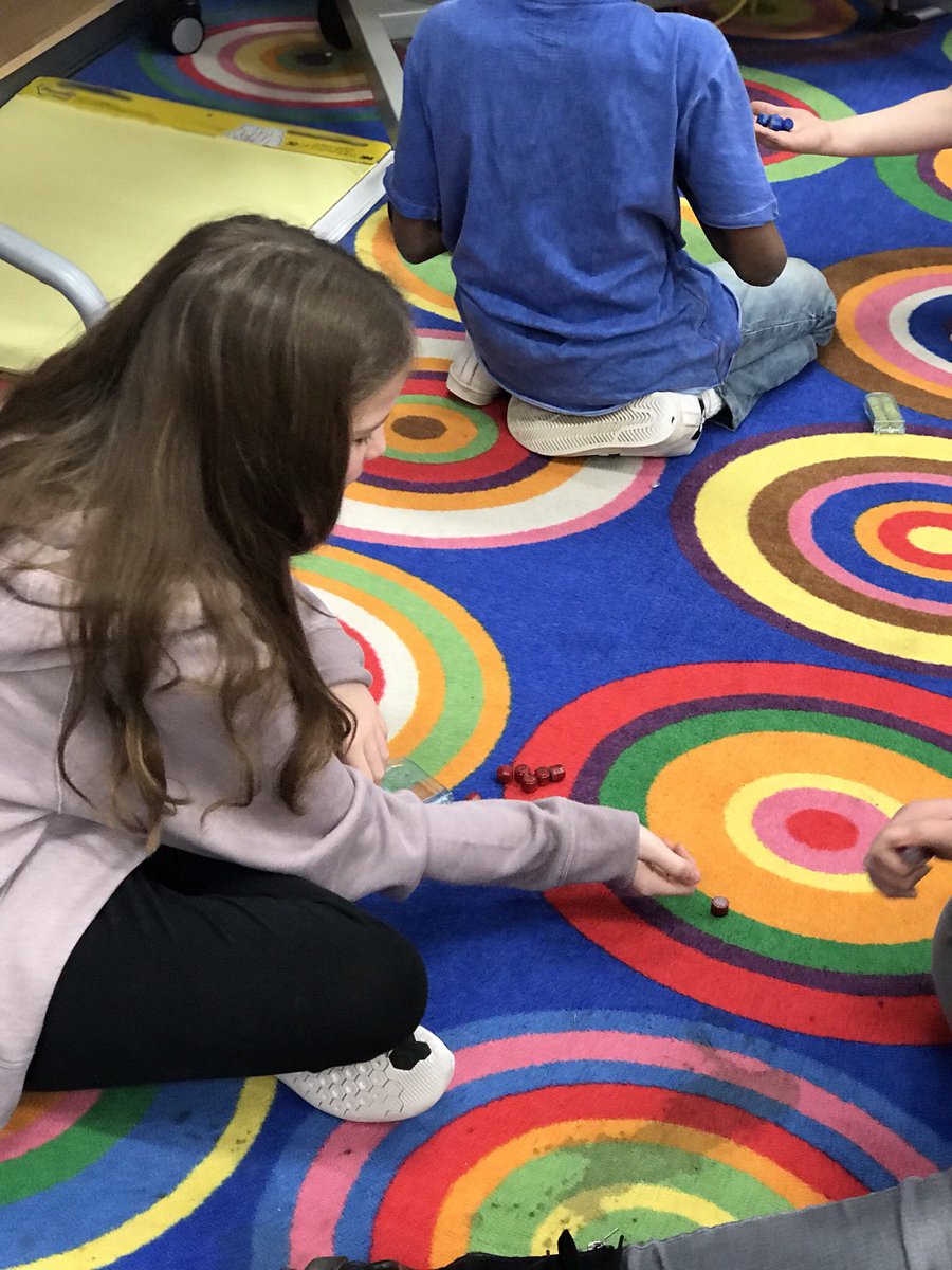 Mrs_EsLim's tweet photo. 새해복많이 받으세요! 
Happy Lunar New Year! Today, we got to glimpse a Korean child’s life during the Joseon Era (~1392). We played gonggi (Korean Jacks), ddakji, used chopsticks, and made sogo (Korean drums)! #LunarNewYear @Relay_BCPS https://t.co/uEH6e2HqdM