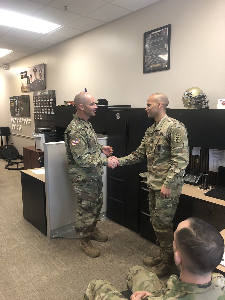 SouksavanhKham3's tweet image. SSG Perez the Station Commander of the mighty Sherman Recruiting Station was recognized by the 5th Rctg Bde CSM for his dedication to his Soliders and the mission. #4C1 #MckinneyRctgCo #DallasRctgBNjustgettingstarted #puteminbootZ