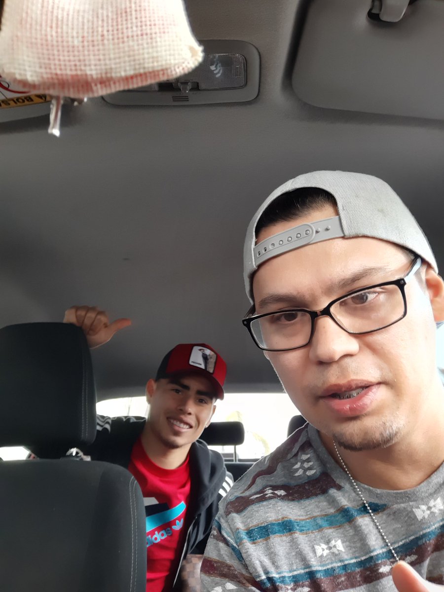 Cachasmty's tweet photo. #UberVIP #Chino #Zelarayan https://t.co/z62oeNx3MS
