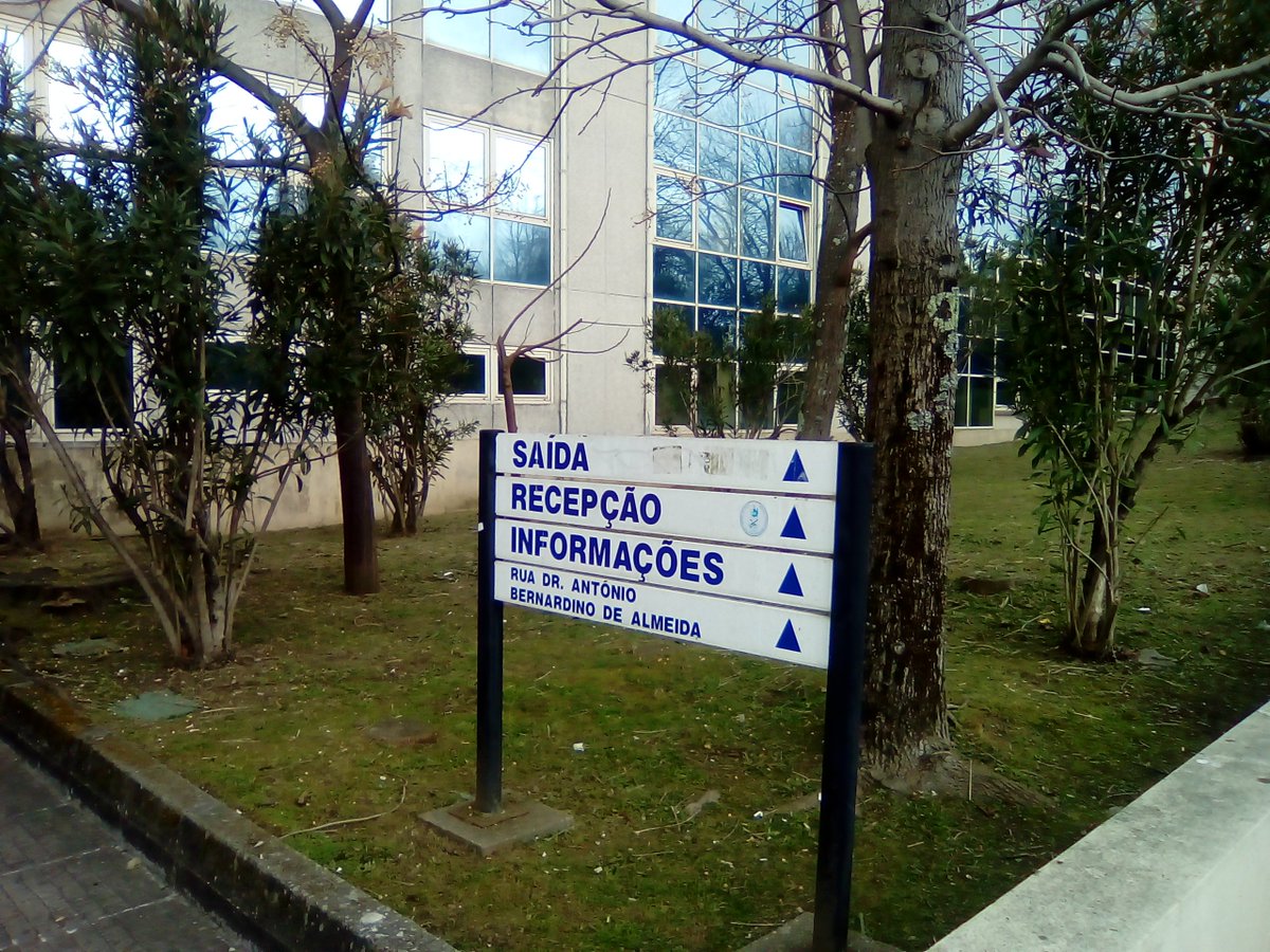 ValMarinescu's tweet image. #COSTmeeting.  #policestops