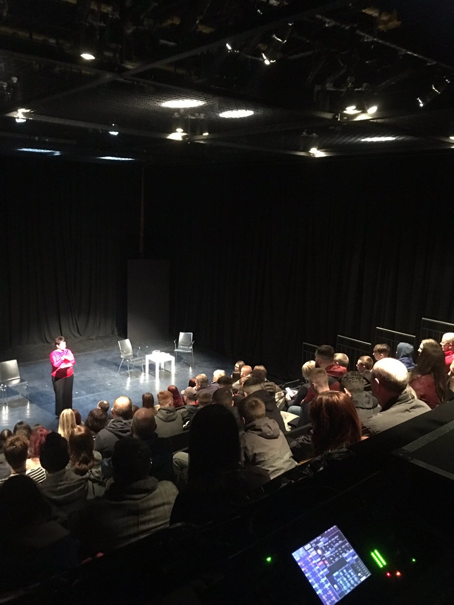 What an amazing crowd at Strung out in Lyric theatre tonight  thank you Patricia and Michael from youth Justice for giving us this amazing opporunity