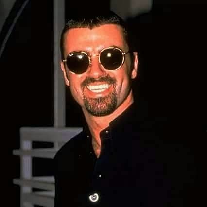 I'm in love with this look, are you? 😍 #GeorgeMichael #LoveForGeorgeMichael #LoveAndRespectForGeorgeMichael #GMForever