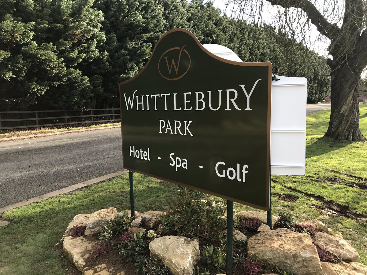 Signs_ExpressNN's tweet photo. Really proud to complete this sign for @Whittleburypark @HallWhittlebury - the future is bright for this iconic Northamptonshire destination https://t.co/v8DW805tXF