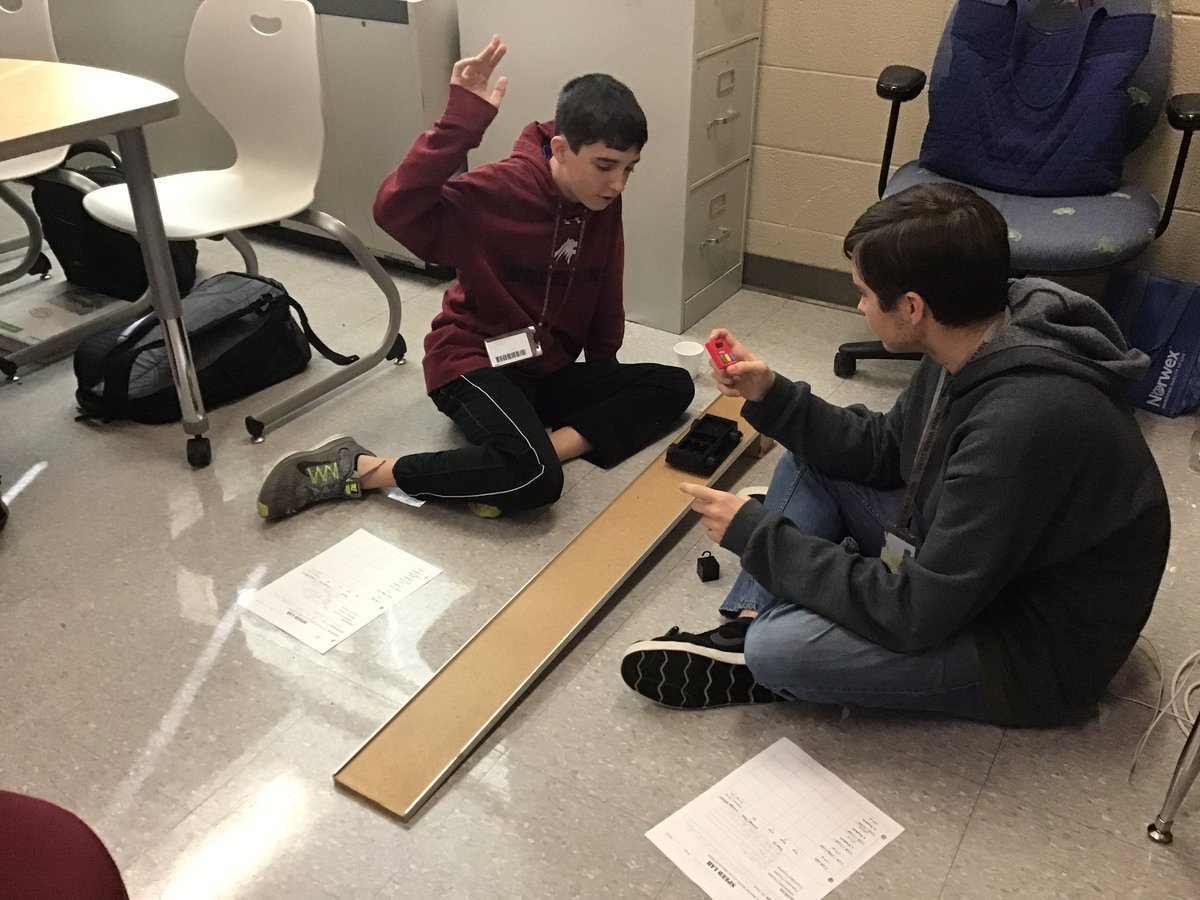 MixonScience's tweet photo. Speeding cars is still a great lab! I love when kids start to ask questions! S -“Does it matter if the mass is in the front or back of the car?” Me - “I don’t know....find out!” #WKMSsoars #Hawkscience8  @lex1science @LiddleDenise https://t.co/wYFloWsgf7