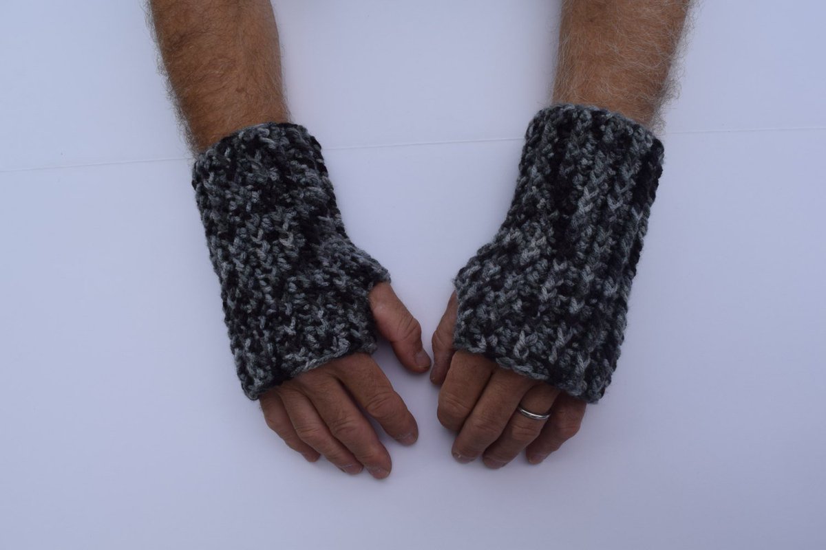 Mens Fingerless Gloves etsy.me/2A0GJYF #handmade #Etsy #CrochetFingerless