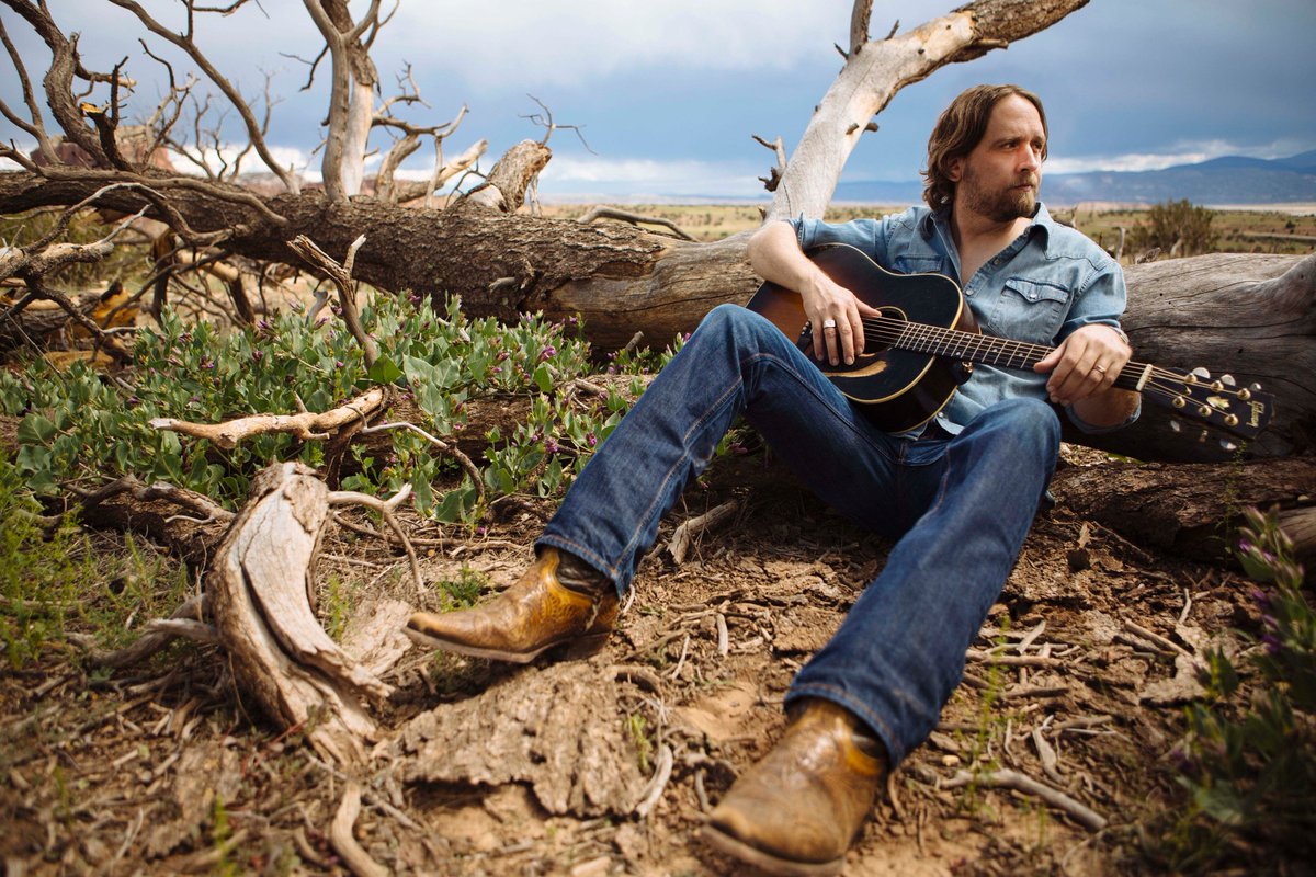 All Eyes Media (@alleyesmedia) on Twitter photo .<a href="/hayescarll/">Hayes Carll</a> talks with @tennessean about why he’s moving to Nashville and his emotional <a href="/opry/">Grand Ole Opry</a> debut on Tuesday night. bit.ly/2RMAMEm .<a href="/hayescarll/">Hayes Carll</a> talks with @tennessean about why he’s moving to Nashville and his emotional <a href="/opry/">Grand Ole Opry</a> debut on Tuesday night. bit.ly/2RMAMEm