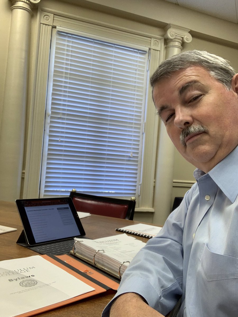 Tusculum_Univ's tweet image. Finishing preparations for the 694th meeting of the Tusculum University Board of Trustees. Let’s get to work! #tusculumuniversity #boardoftrustees #botweek #futureready #greenevilletn #tennessee #highereducation #chairoftheboard #hardatwork #gettowork #tustudents #tuproud