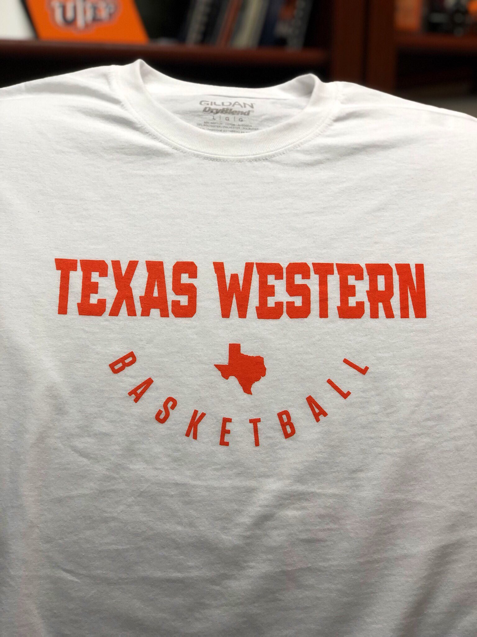UTEP Men's Basketball on Twitter: "🏀TEXAS WESTERN NIGHT🏀 First 4️⃣0️⃣0️⃣  fans will receive this Texas Western Basketball commemorative t-shirt‼️ 🆚  @FAU_Hoops | 7pm #TWC66 ⛏ #BlueCollarMentality https://t.co/I9TuXLfMhy" /  Twitter