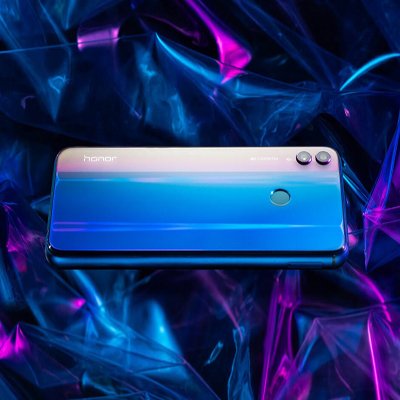 Honor_UY's tweet photo. Diseñado para brillar  😍

#Honor8x https://t.co/AVivv2d23p