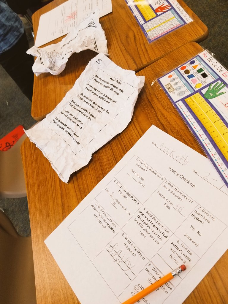 1,2,3 poem toss!! Find the question that relates to that poem, answer it, the crumple again and toss to a friend! Thanks <a href="/LaSaundraOliver/">L. Oliver</a> for getting this engaging activity together for us! #WEinKaty @MsGarcia2ndWE