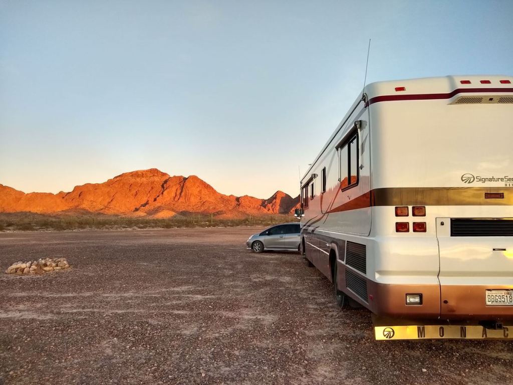 evolvingescapad's tweet image. Wintering in the Southwest plus Quartzsite, RTR, and the Big Tent Show evolvingescapades.com/simplify-life/…