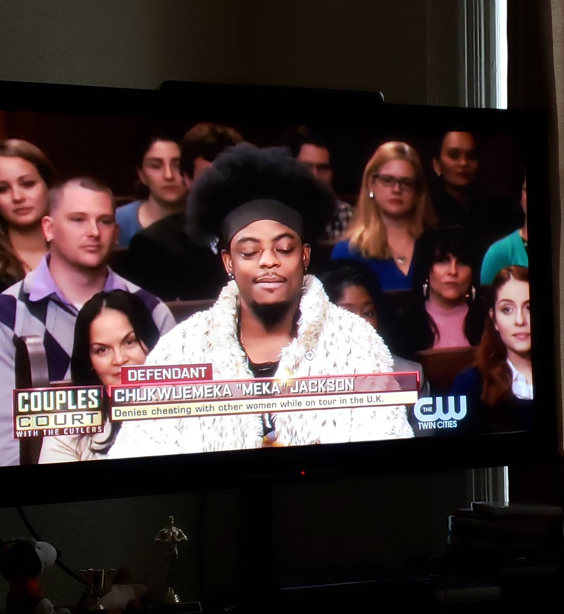 GbemiFTK's tweet photo. One of y'all igbo brothers is on TV again 😂😂😂😂.
Man said his name is "Meka Jackson". I can't 😂😂😂😂😂😂😂 https://t.co/ewDtywnpJ3