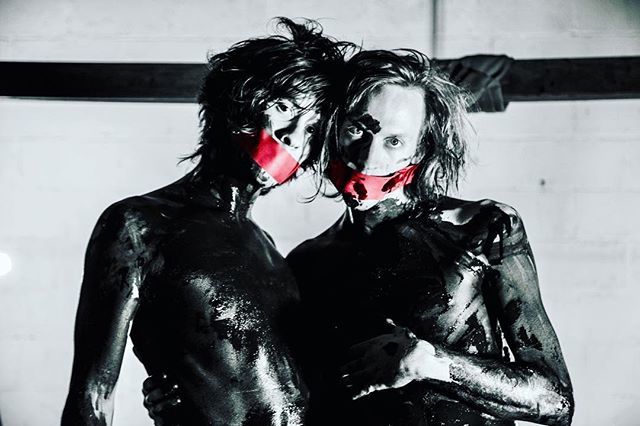 “Shhhhhhh”
Stoked to give you FREEKZ exclusive early access to our BRAND NEW single + music video on 3.2.19 at #TheManette! Go get ya tix at da link in our bio >> DON’T WAIT til itz too late >> dis one gonna sellout >> 21+ show 🐊⚡️💘
#photoby <a href="/mistahluck/">ERiC LUCK</a> bit.ly/2SgIyLD