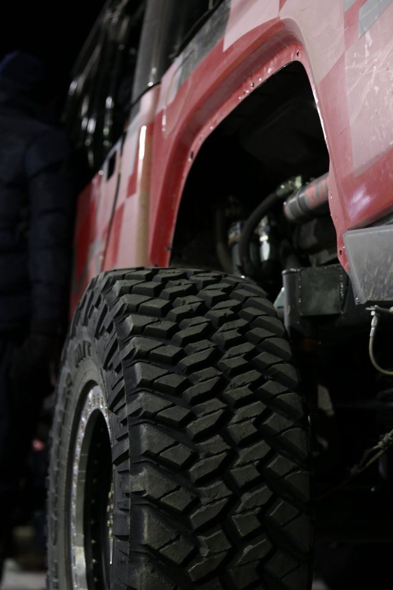 NittoTire's tweet photo. Huge congratulations goes out to Erik Miller for finishing the 4600 Stock Class in a @Jeep Gladiator on 35" #TrailGrapplers in the #KOH2019 Every Man Challenge. 

#Nitto | @Ultra4Racing | #TrailGrappler | #KingofTheHammers2019 https://t.co/J9HuotEl8x