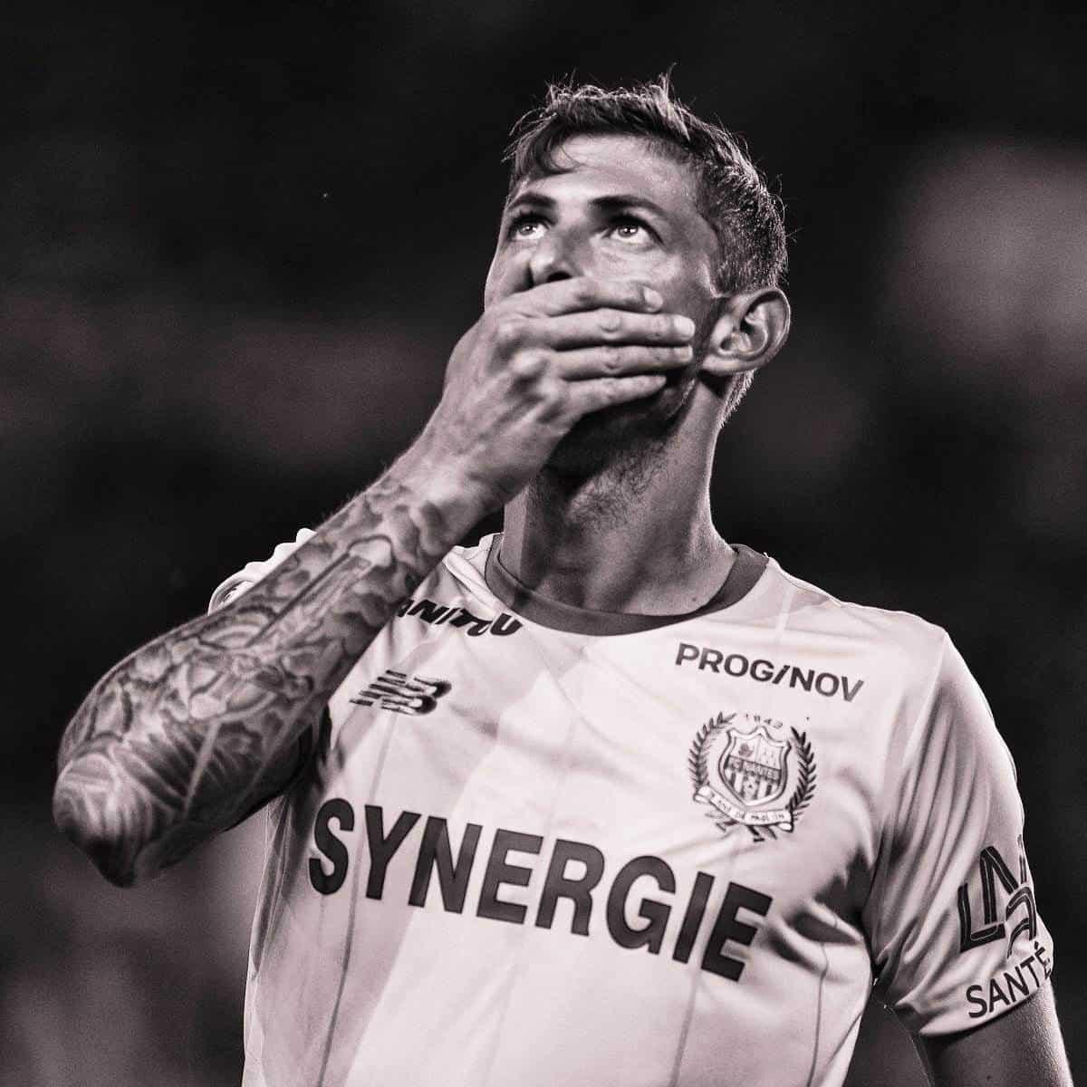 PlanetaBoca's tweet image. Hasta siempre, Emiliano.

🙏🏻 Fuerza a familiares y amigos. QEPD.