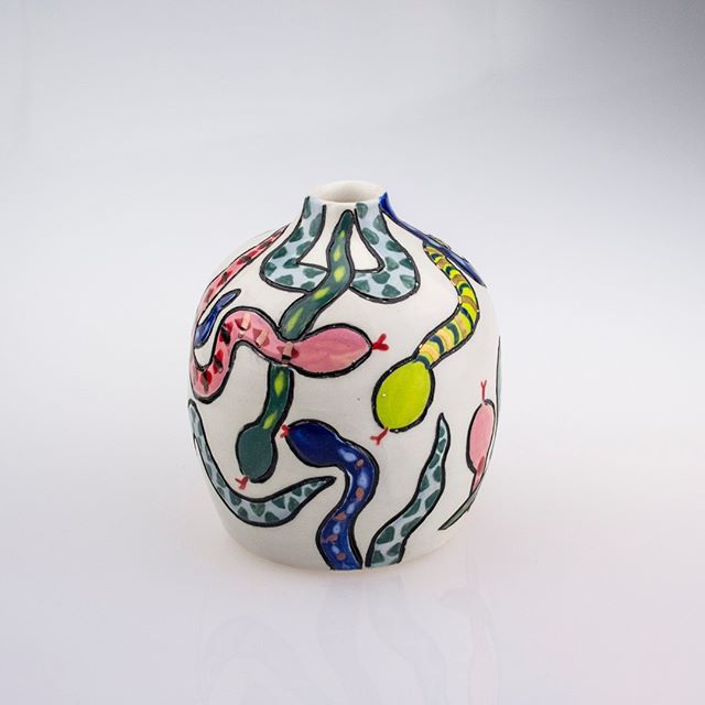 Abigail Elizabeth, Canadian born but now Pittsburgh local, has been making pottery for three years. Her functional pottery encourages bringing freshness and fun into everyday life, drawing inspiration from colorful combinations, food, and pop-culture. Ea… bit.ly/2SE4fVa