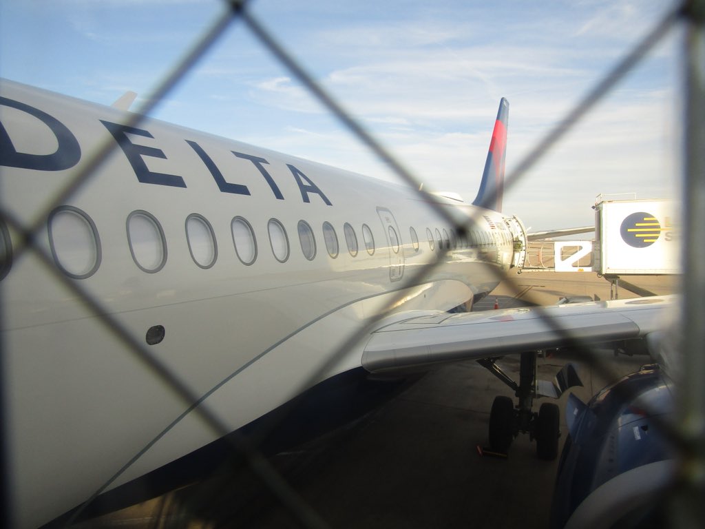 AirlineGeeks's tweet photo. “What’s in a name? An A220 by any other name would still be an A220.” Time to Head back to LaGuardia on this confused #A220. #FirstFlyersClub https://t.co/3KNDua4bqk