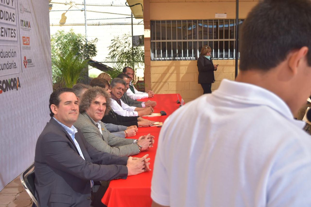 vagoner35's tweet photo. Destacan académicamente jóvenes Itama
Adolescentes reciben certificados de primaria y secundaria
https://t.co/E3Lf2Ou2N4 @ssp_sonora @davidanayac @leoguzmanb @klalu73 https://t.co/SHbSiK4zVT