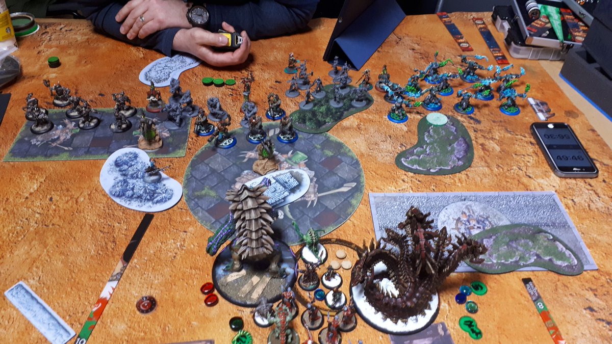 Clobtastic's tweet image. Naaresh in DOA, takes on Denny1 in SF. Bottom of 1, with cryx going first #skorne #cryx #uhoh @privateerpress