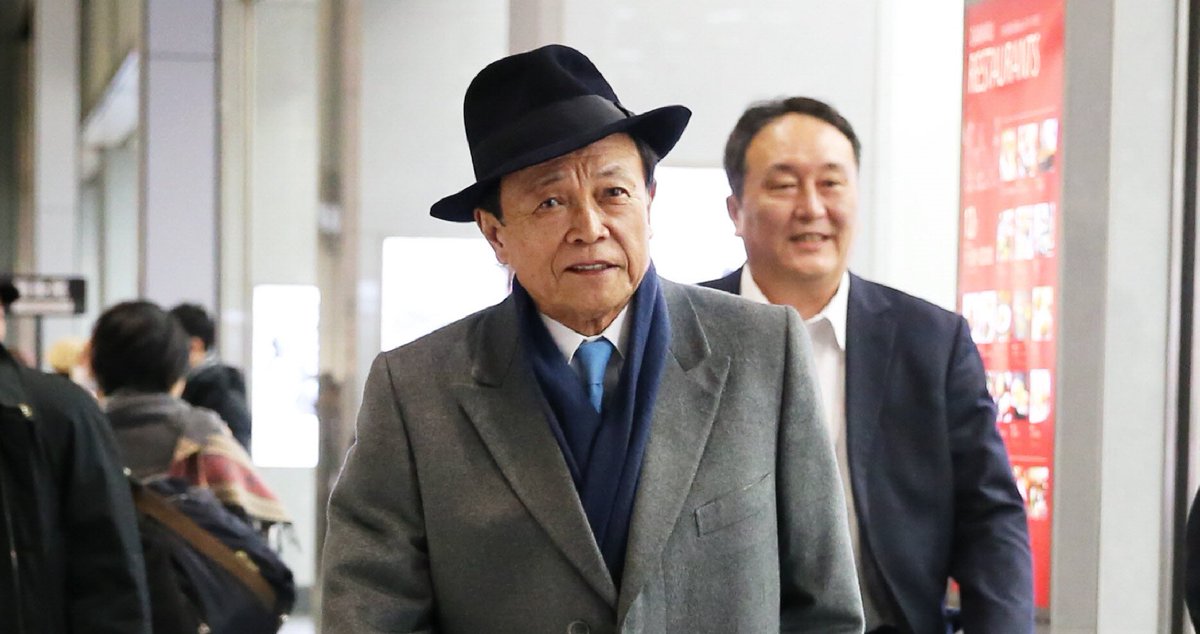 麻生太郎物語 Paypay再び100億円還元 日経電子版 会員に読まれた10本