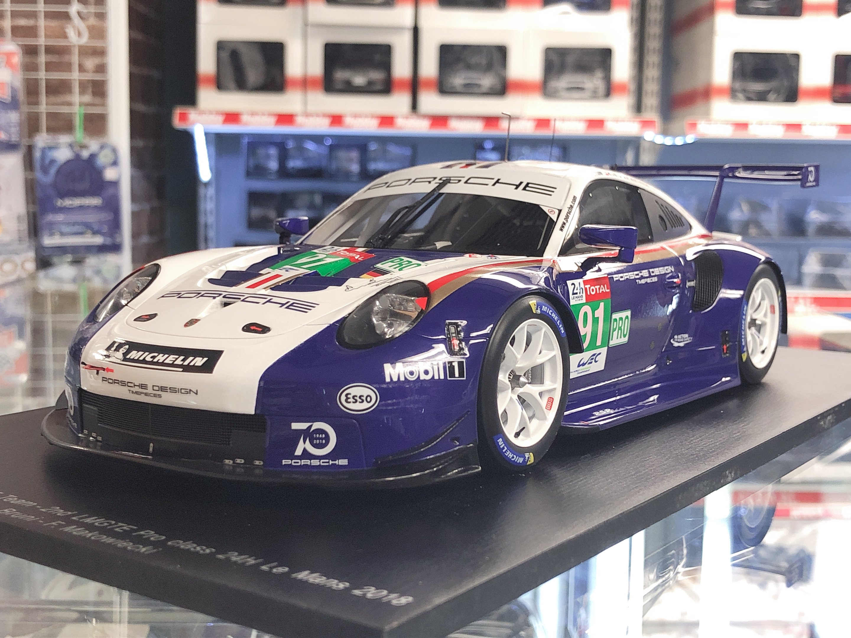 ポストホビーミニカーショップ в X: „スパークの新商品、 1/18