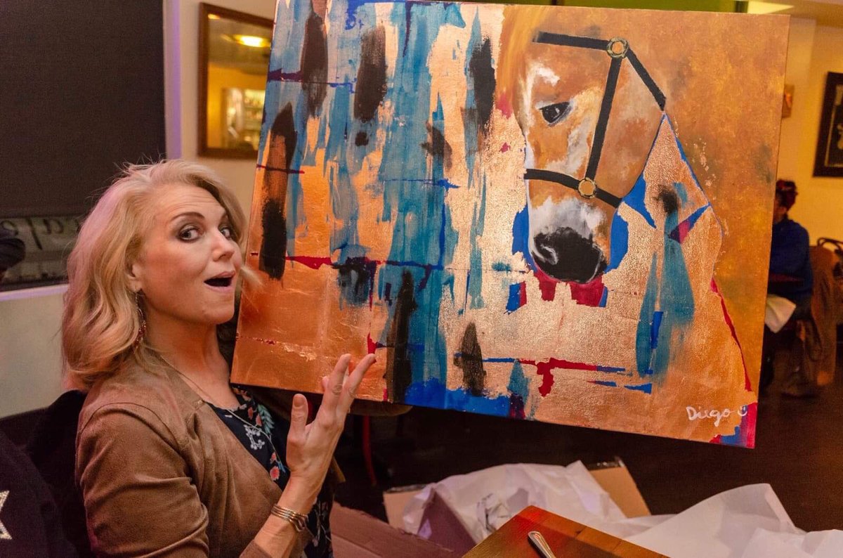 ArtFosler's tweet photo. My favorite piece of art. Was hard for me to let her go, but look at their smiling faces! Enjoy your painting 🖼
.
.
#love #instagood #photooftheday #fashion #beautiful #happy #like4like #art #photography #fosler #foslerartgallery https://t.co/3HOb5rDW3R