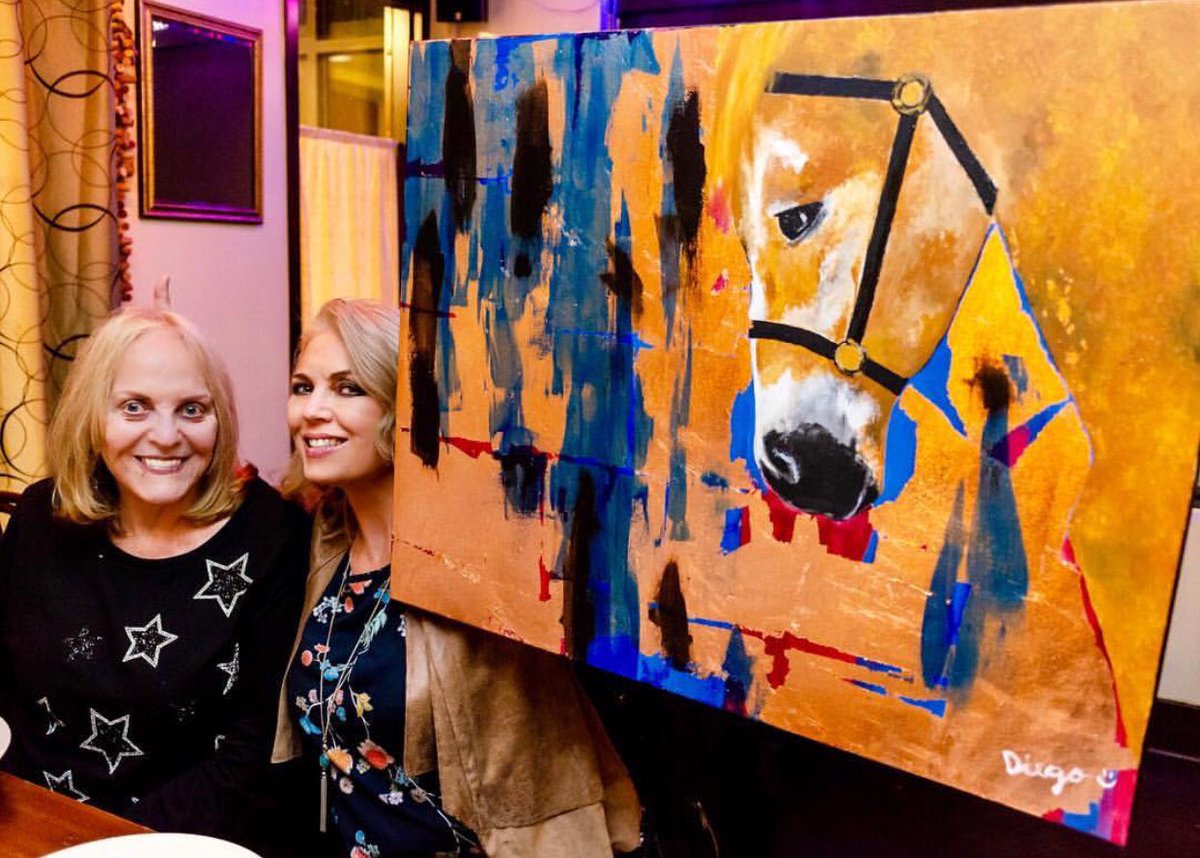 ArtFosler's tweet photo. My favorite piece of art. Was hard for me to let her go, but look at their smiling faces! Enjoy your painting 🖼
.
.
#love #instagood #photooftheday #fashion #beautiful #happy #like4like #art #photography #fosler #foslerartgallery https://t.co/3HOb5rDW3R
