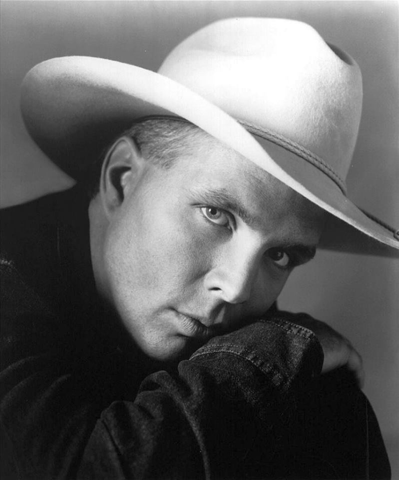 Happy Birthday to Garth Brooks who turns 57 today 