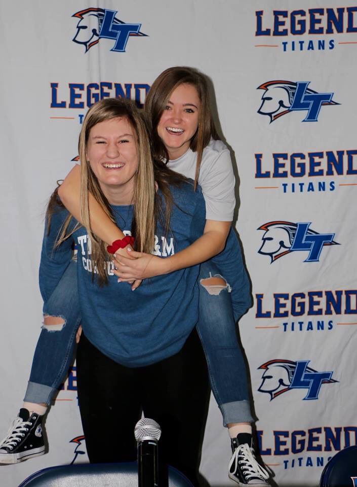 loganwalters41's tweet photo. so beyond blessed to get to celebrate signing day with my closest pals. i can’t wait to be a falcon!! ❤️ #friendssoccer @Friends_WSoccer https://t.co/9d0AYblIzi