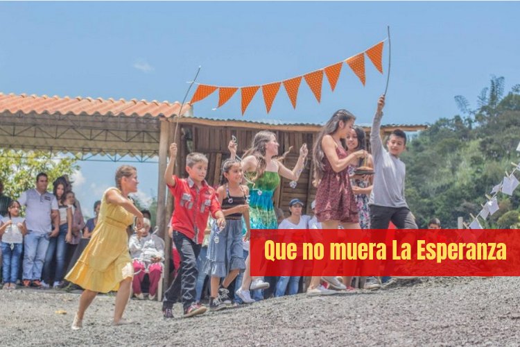 22 años después la llama de la esperanza sigue viva. La esperanza de que volverán, que les dirán por qué se los llevaron, y quién ordenó que se los llevaran. La esperanza de que algo así no vuelva a suceder nunca más goo.gl/3ucWoh
