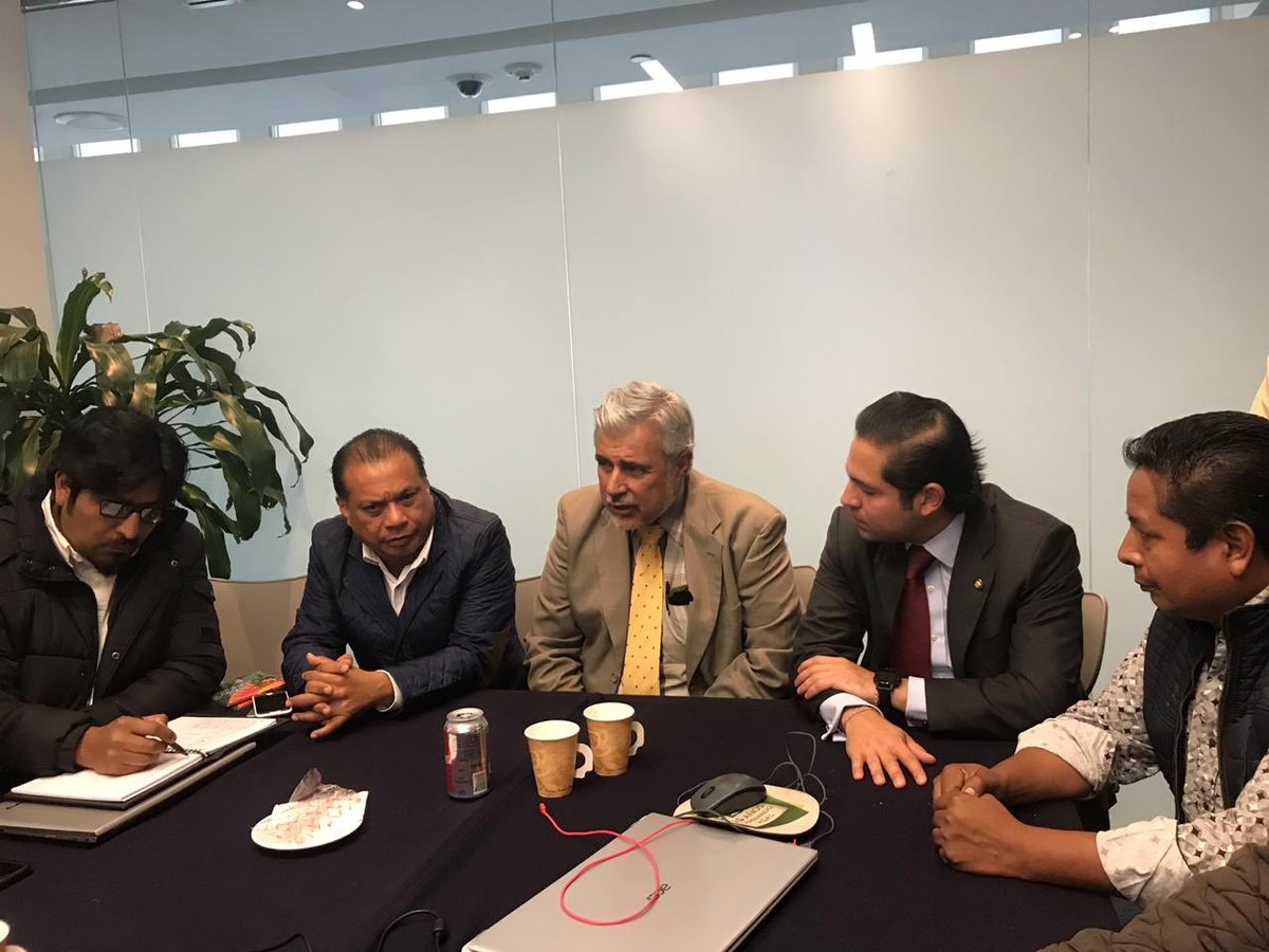 CNCOaxaca_'s tweet photo. En el @senadomexicano nos reunimos con @NarroJose Presidente de la Comisión de Agricultura y el Senador @RaulBCCue Coordinador del Grupo Parlamentario del @VerdeSenadoMex con las Ramas de Producción de la #CNC #Oaxaca @LinoVelazquez @hernandezderas @CNC_CEN @alejandromurat https://t.co/1fOLzTVZg9