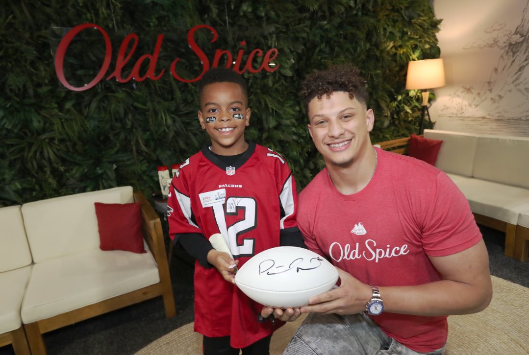 Great time with @OldSpice and fans at #SBLIII. Gotta check out the new Fresher Collection 💯 #MenHaveSkinToo #SponsoredObviously