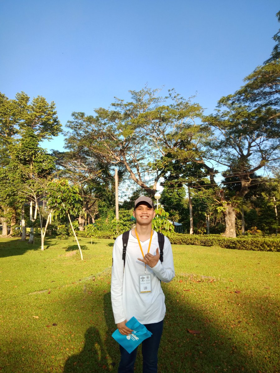 LeoLabrador8's tweet photo. "Creating new waves in student leadership". -LeadCamp2019
#MPCF #CanamanDelegates #TheSGrep https://t.co/LEnM4gqpg1