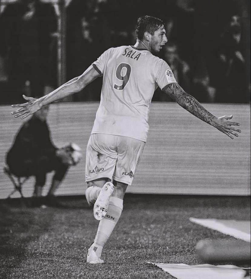 PochoLavezzi's tweet image. Q.E.P.D Emiliano. Mis condolencias a la familia Sala y amigos.