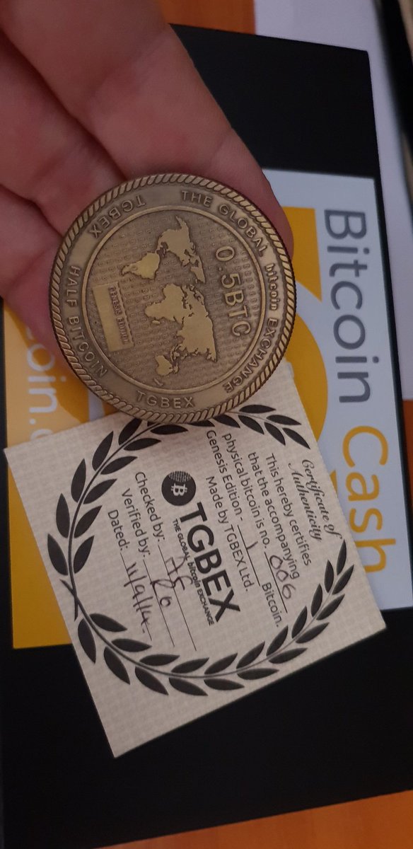 CalemJohnSmith's tweet photo. @cryptograffiti, I picked this up along with some phisical bitcoins like the @casascius 0.1 fine silver &amp; @bitcoinTGBEX 0.5 $btc via crowdfunding @ProTipHQ back in ~2014 when i was the @Feathercoin project manager.

Gotto love crypto collectables.. https://t.co/5GooaVVMEE