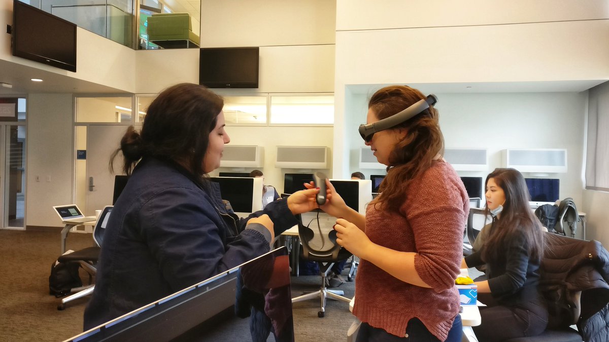 sajidaayyup's tweet photo. Testing out the future/Magic Leap at @NewhouseSU #nhdata #magicleap https://t.co/EgA5vkVe3o