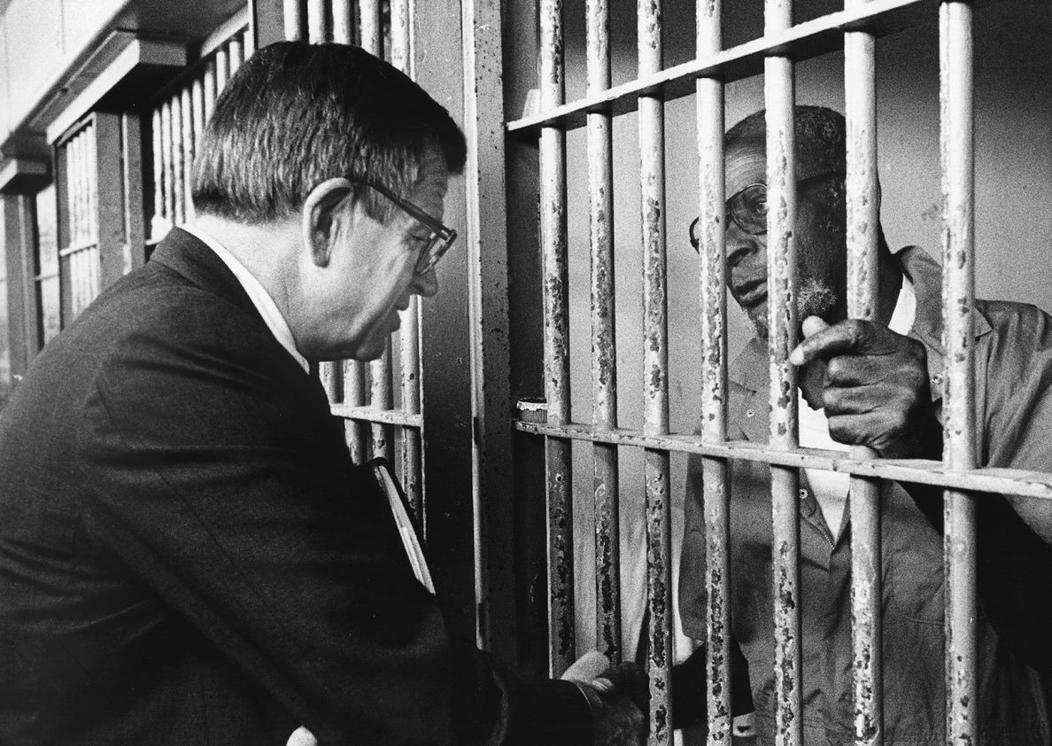 DoNotGiveUpHope's tweet photo. “A safe society draws its strength not from fear but from a social ethic based on ‘a concern for all its members’.” #society #fear #ethics #chuckcolson #tbt https://t.co/vRIiYFw8S7 https://t.co/t423Dt5l3A