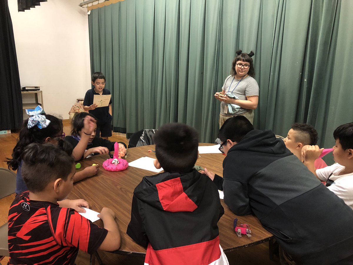 dvisdlead's tweet photo. Mrs. Keller’s class at @DVISD_HES had fun making their own stories and poems using props and drawings this week. They sure are creative with their actions! @CreativeATX #leadlife #kidscreating https://t.co/GRJJD1cB1P