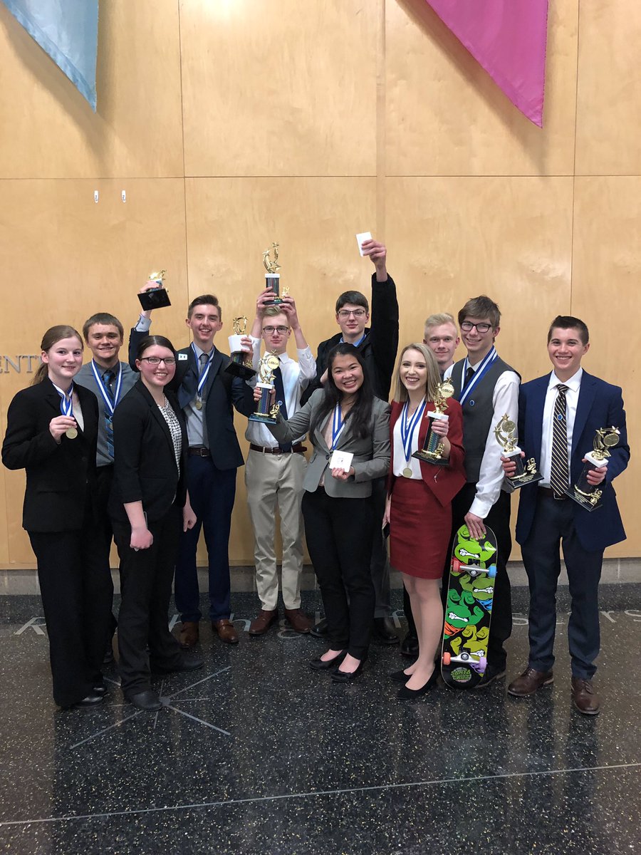 EVWDECA's tweet image. 🔷Congratulations to EVW DECA! Who had a very successful day yesterday at their district competition. They have 13 members advancing to the star competition in Minneapolis! #districts#deca#state