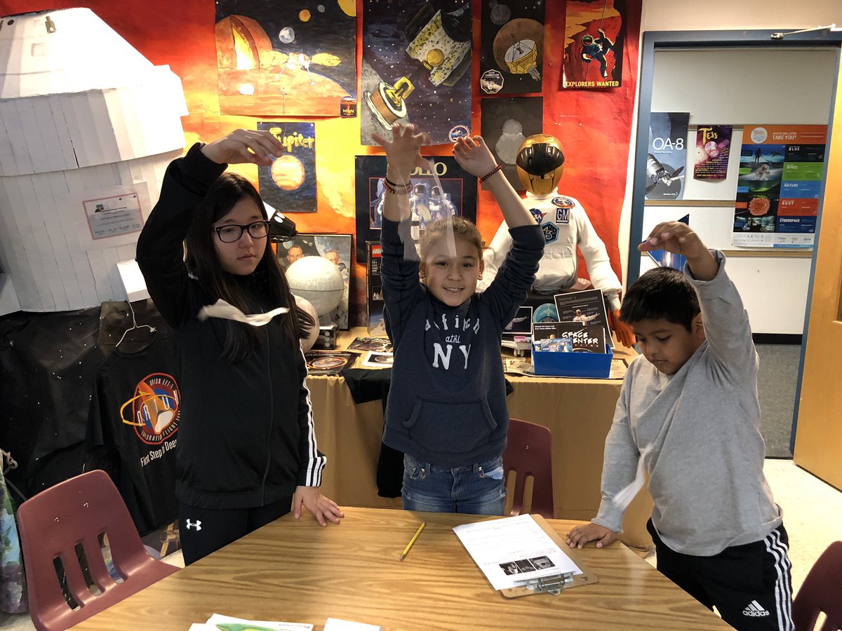 lsullivan's tweet photo. 4th grade student teams test parachute canopies made of different materials to find out which one falls the slowest then share results #IndependentVariable #FairTest #Science #Engineering #STEM #KWBPride #APSisAwesome @APSscience @EiE_org  #EiEinspired https://t.co/65rpeYw9V5