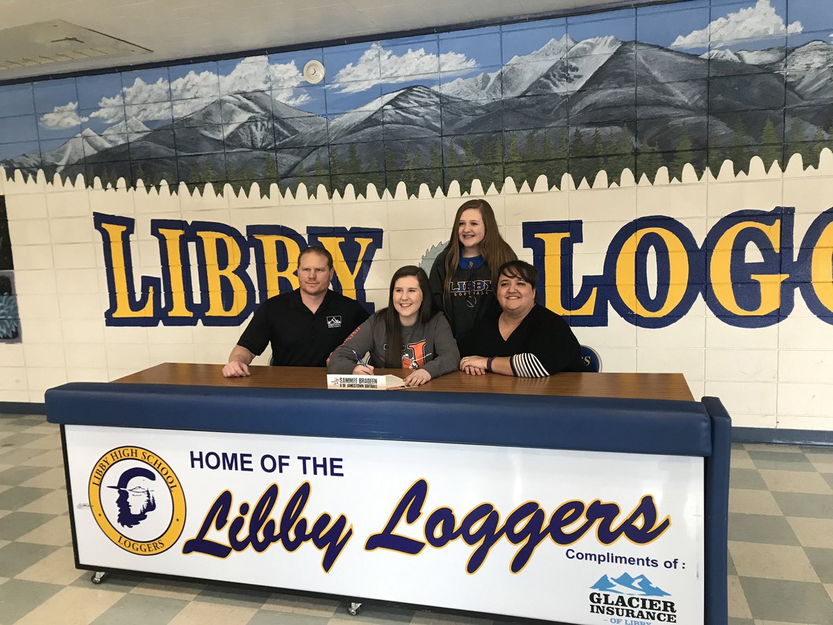 UJSoftball's tweet photo. We’re excited to announce part of our 2019 class. First up Sammee Bradeen who joins us from Libby, Montana as an infielder. 🥎 #JimmieSB https://t.co/rAa6gbpwIk