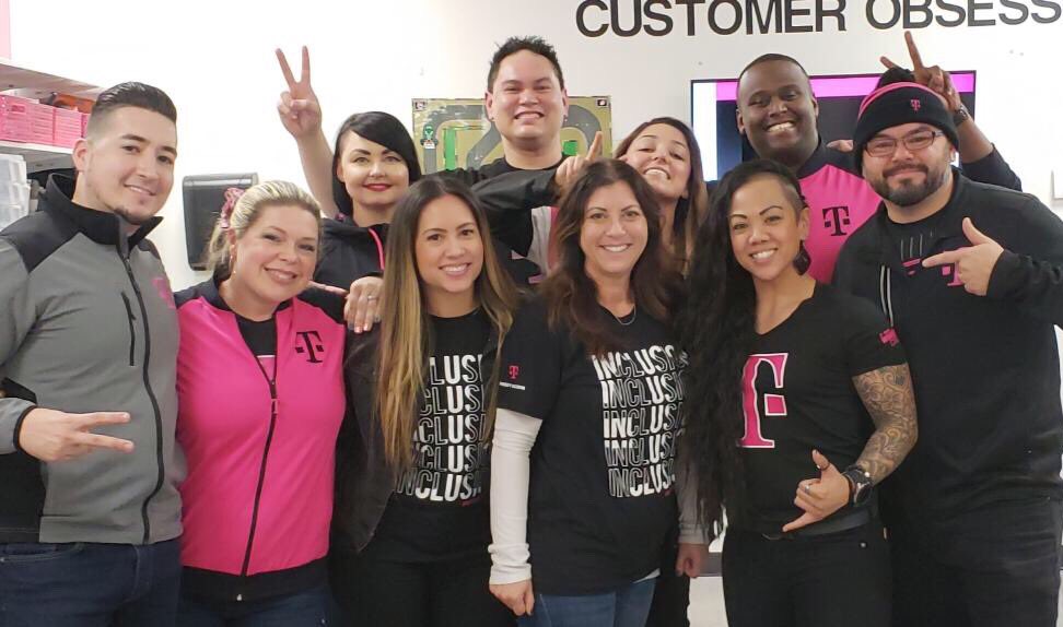 lingfongchow's tweet photo. First team, couldnโt ask for another! Celebrating big wins and birthdays - congrats @ludzchoi and team on a rockstar month! And may all your magenta dreams come true @Lainee06! https://t.co/SGCXF7jrKA